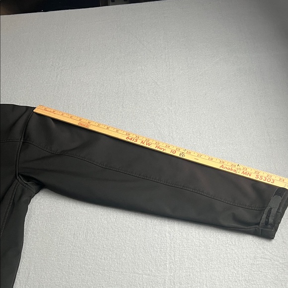 Men's Black Performance Jacket - Picture 14 of 15